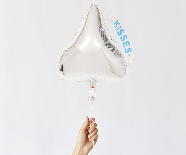 Custom-shaped Kisses balloon